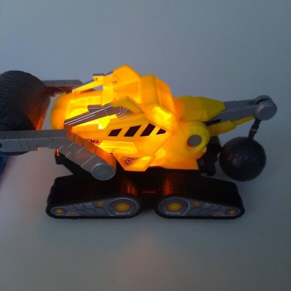 Paw Patrol Mighty Movie Themed Assorted Zuma Rubble Chase Cruiser* No Figurine* - Picture 8 of 8